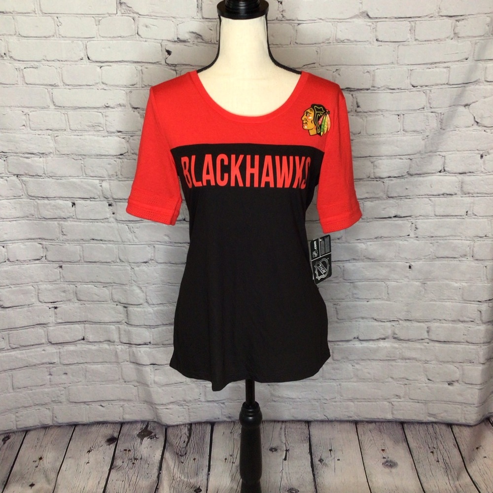 NHL Chicago Blackhawks Red and Black Color Block Short Sleeve Top Medium NWT